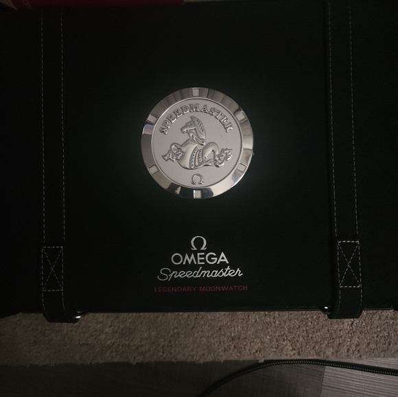 Omega Speedmaster Moonwatch Hesalite 42mm discontinued 1861 BIG BOX - Picture 10 of 15
